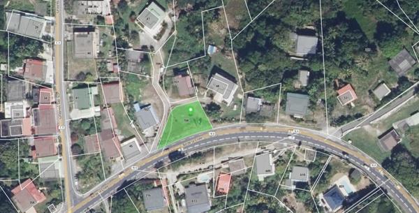 Terrain à bâtir 576 m²  En bordure de départementale - 86 590