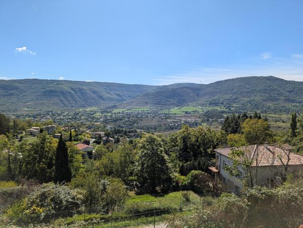 Maison avec vue imprenable à Veyras (07)