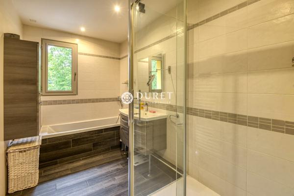 Maison familiale de caractère avec logement indépendant – 207,84 m² – 6 pièces – 4 chambres – Terrain de 2 360 m²