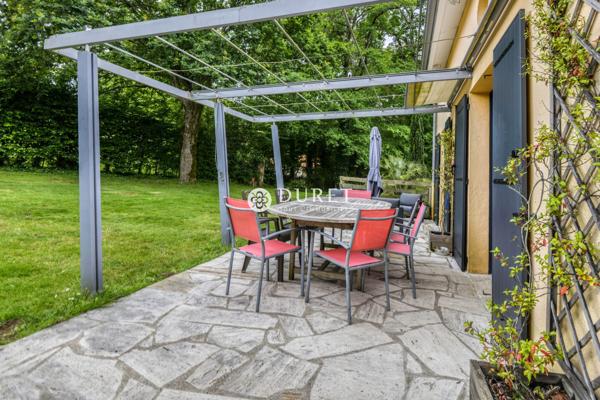 Maison familiale de caractère avec logement indépendant – 207,84 m² – 6 pièces – 4 chambres – Terrain de 2 360 m²