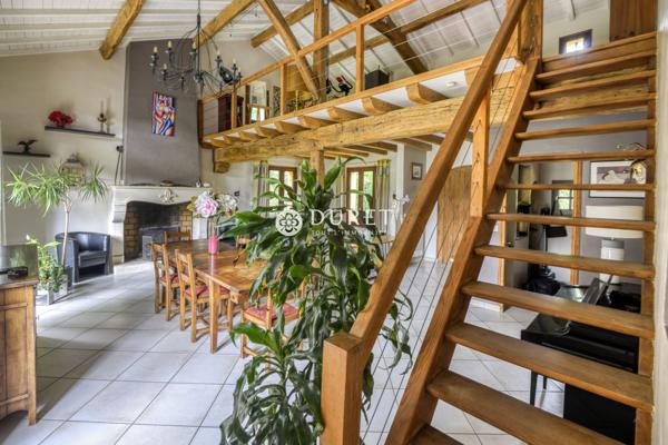 Maison familiale de caractère avec logement indépendant – 207,84 m² – 6 pièces – 4 chambres – Terrain de 2 360 m²
