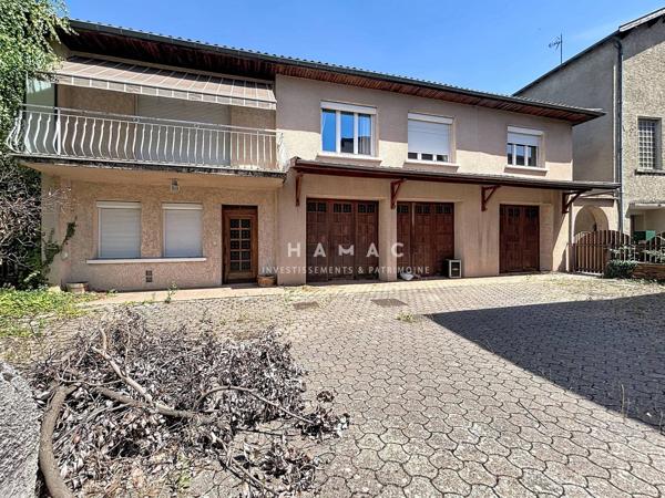 Maison de village de 173m2 avec garage hyper centre Francheville le Haut