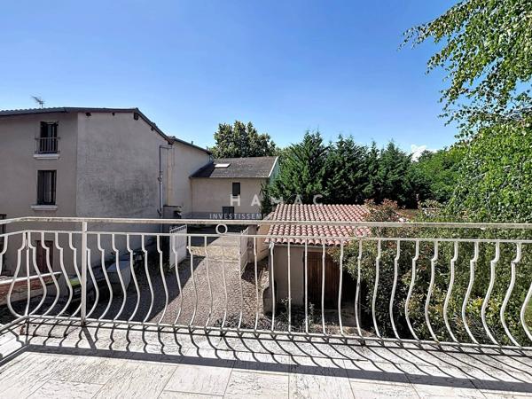 Maison de village de 173m2 avec garage hyper centre Francheville le Haut