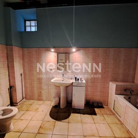 A VENDRE MAISON 6 PIECES AVAEC JARDIN A LAROQUE D'OLMES