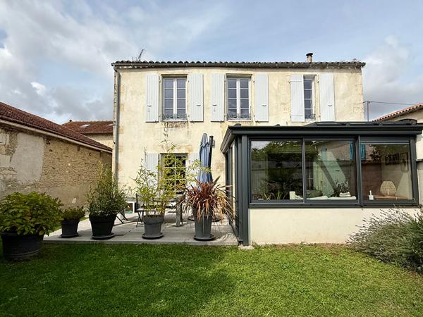 Maison Surgeres 6 pièce(s)