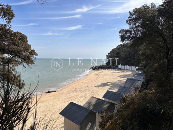 Exceptionnelle villa balnéaire et son parc au Bois de la Chaise, Noirmoutier