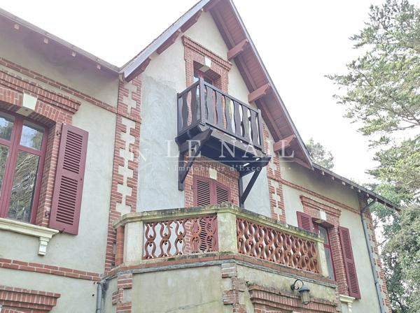 Exceptionnelle villa balnéaire et son parc au Bois de la Chaise, Noirmoutier