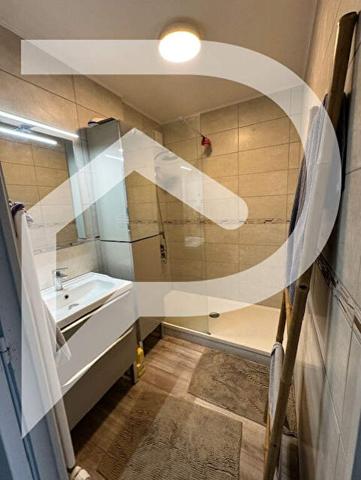 POITIERS APPARTEMENT 2 CHAMBRES ENTIEREMENT RENOVE