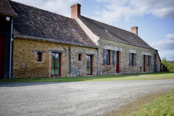 Maison Fermette Longère rénovée de 160m2 4 chambres de plain pied avec possibilité gite - proche Le Mans