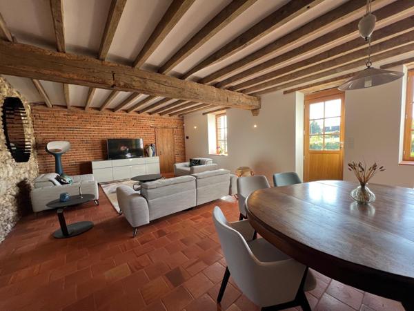Maison Fermette Longère rénovée de 160m2 4 chambres de plain pied avec possibilité gite - proche Le Mans