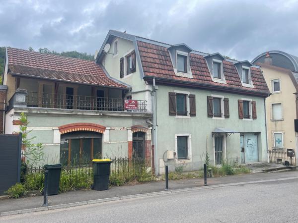 Immeuble de rapport de 300M2 proche de la frontière Suisse