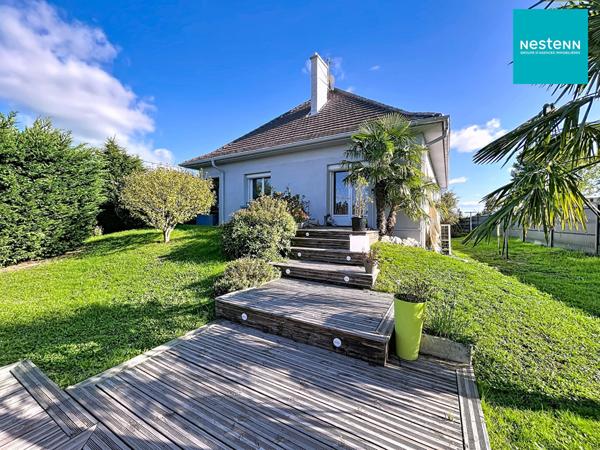 Maison Savigneux 42600 de 171 m² - 5 chambres - avec piscine sur terrain 1300 m² environ