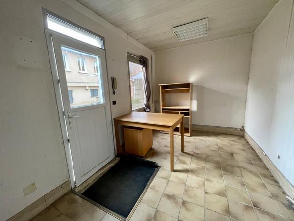 Maisse (91720) Maison 3 chambres, pièces de stockage+ garage+ porche+ granges