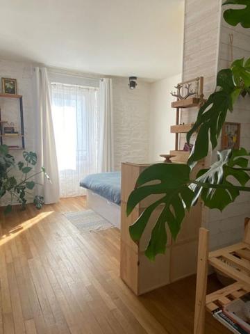 Appartement T4 avec terrasse extérieure et espace complémentaire privatif