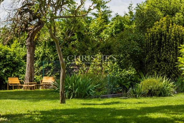 Élégance intemporelle et charme du patrimoine au cœur de Castillon-la-Bataille