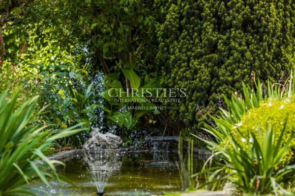 Élégance intemporelle et charme du patrimoine au cœur de Castillon-la-Bataille