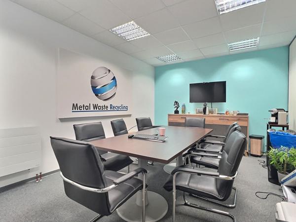 Bureaux à louer - 90m2 - Accès PMR - Parking