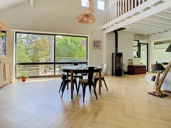 Maison 9 pièces 212 m2
