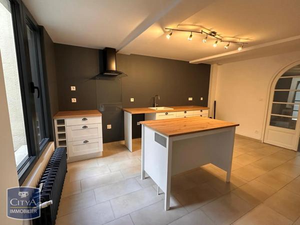 Appartement à louer 4 pièces 110.48m²