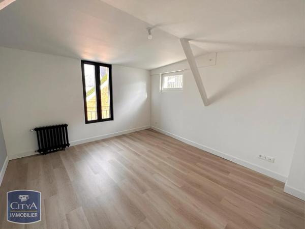 Appartement à louer 4 pièces 110.48m²