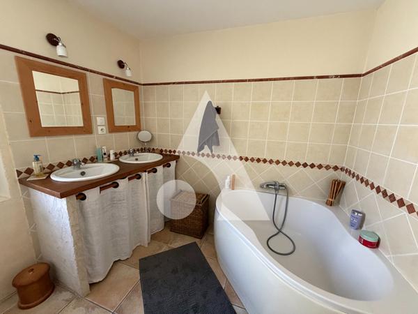 Maison 7 pièces 137.1 m2