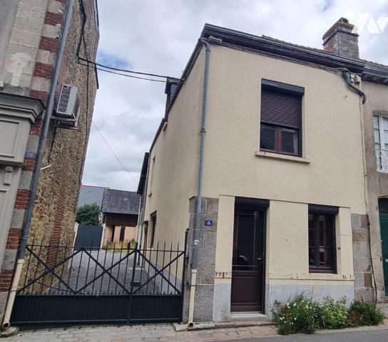 LA GUERCHE DE BGNE - Plein-centre - Maison avec garage