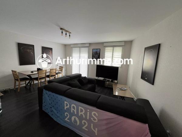 Location                                                      Appartement
                        
                     3 pièces                      64 m2                     à Lieusaint