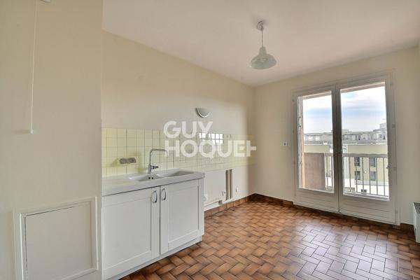 (Visite virtuelle) AUX PORTES DE MONTCHAT - A vendre, appartement de type T3 de 73 m² avec balcons, garage et cave, Villeurbanne (69100)