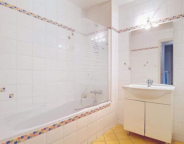 Maison de village sur Bons En Chablais 3/4 chambres de 100 m2 avec jardin, proche gare Leman Express