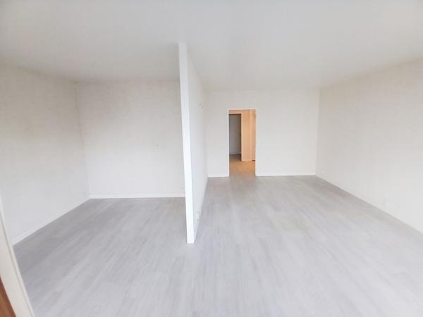 NANTERRE 3 PIECES AVEC BALCON