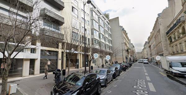 À vendre - Local commercial 48 m² situé à Paris (75010)
