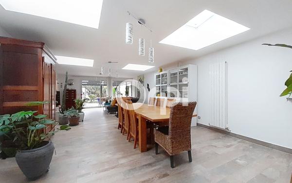 Maison à vendre    5 pièces • 180 m2 Saint-Fargeau-Ponthierry