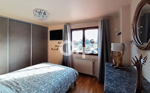 Maison à vendre    5 pièces • 180 m2 Saint-Fargeau-Ponthierry