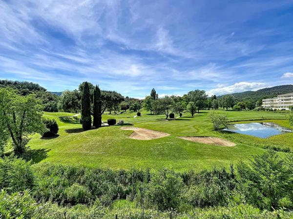 SUPERBE T2 DE STANDING AVEC TERRASSE/JARDIN ET VUE SUR LE GOLF - MINELLE