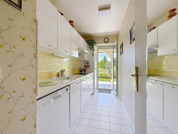 SUPERBE T2 DE STANDING AVEC TERRASSE/JARDIN ET VUE SUR LE GOLF - MINELLE