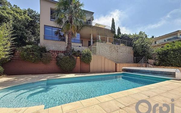 Maison à vendre    7 pièces • 225 m2 Les Issambres - Roquebrune-sur-Argens