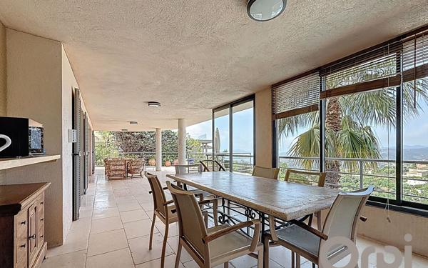Maison à vendre    7 pièces • 225 m2 Les Issambres - Roquebrune-sur-Argens