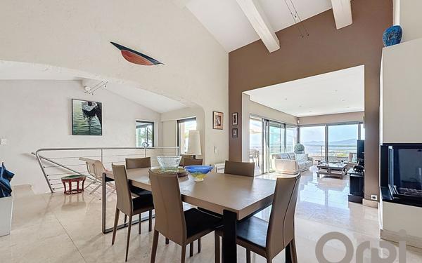 Maison à vendre    7 pièces • 225 m2 Les Issambres - Roquebrune-sur-Argens