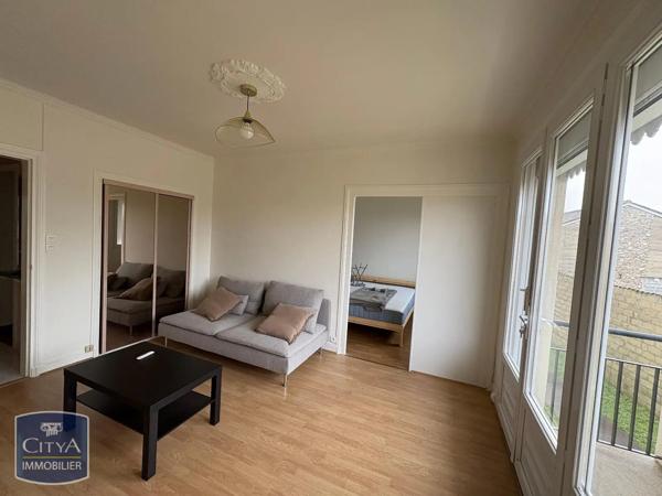 Appartement à louer 2 pièces 43.73m² Angoulême (16000)