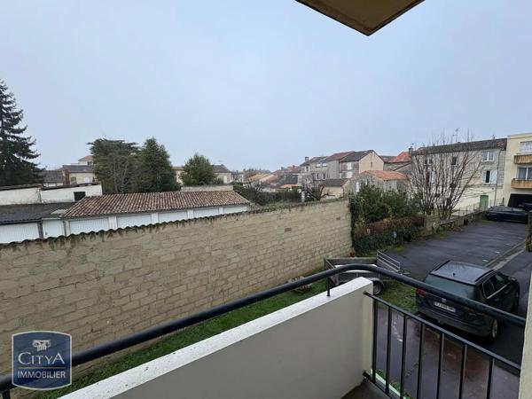 Appartement à louer 2 pièces 43.73m² Angoulême (16000)