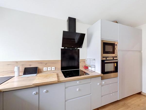 Appartement rénové avec parking à Nancy