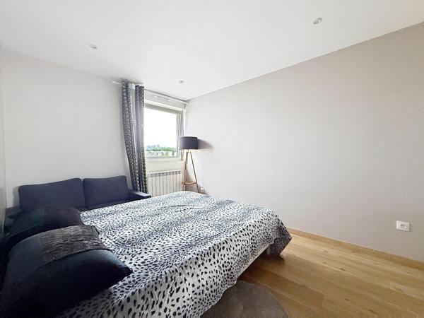 Appartement rénové avec parking à Nancy