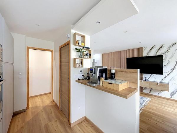 Appartement rénové avec parking à Nancy