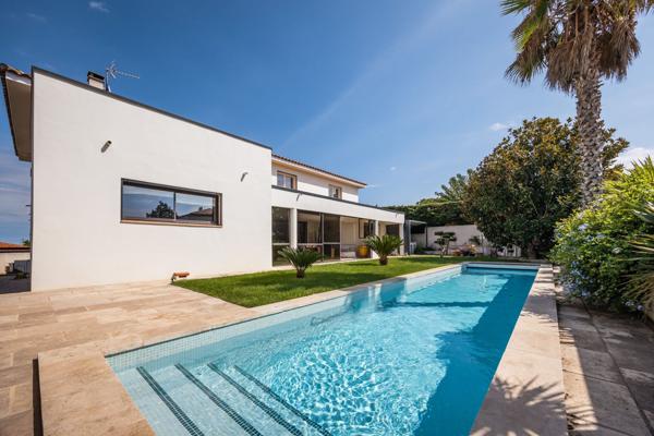 Vente Maison de luxe Canohès 7 Pièces 288 m²