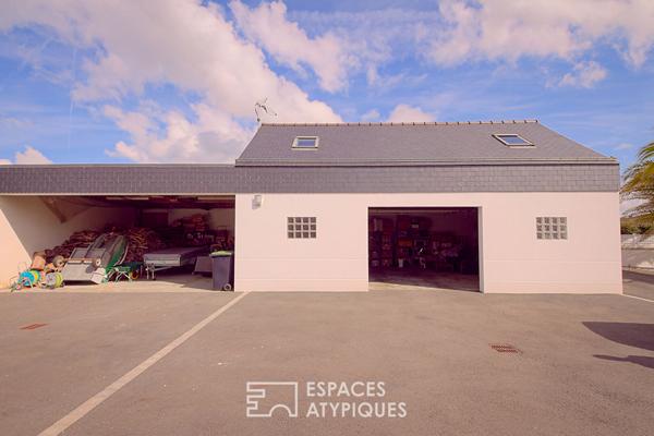 Plain pied et sa piscine couverte