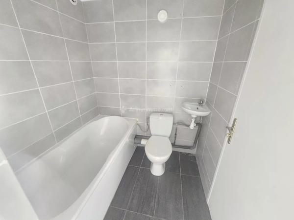 Vente                                                      Appartement
                        
                     5 pièces                      88 m2                     à Chessy