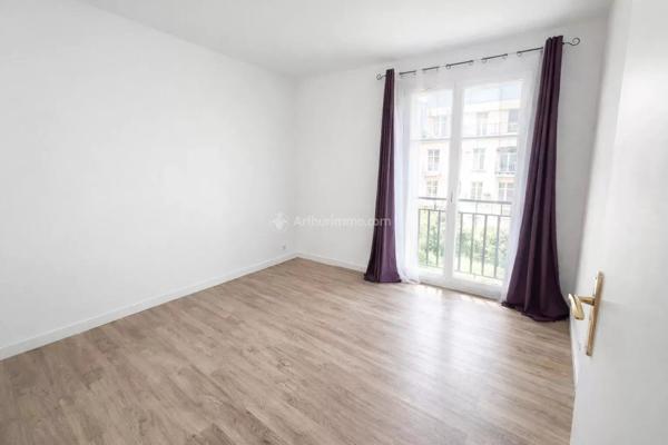 Vente                                                      Appartement
                        
                     5 pièces                      88 m2                     à Chessy
