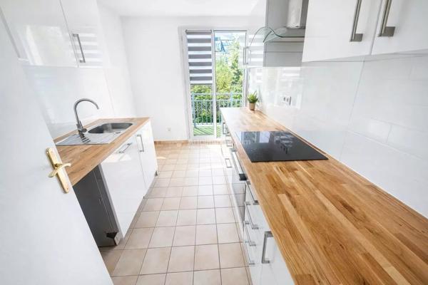 Vente                                                      Appartement
                        
                     5 pièces                      88 m2                     à Chessy