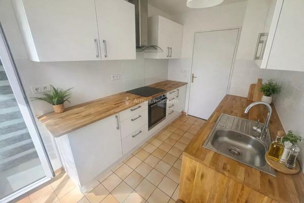Vente                                                      Appartement
                        
                     5 pièces                      88 m2                     à Chessy
