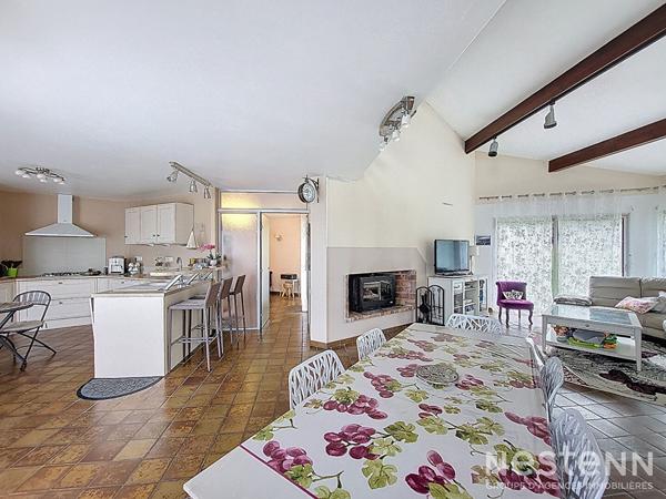 A Vendre Maison d'Architecte de 163 m² habitables avec garage et jardin à Montréal du Gers